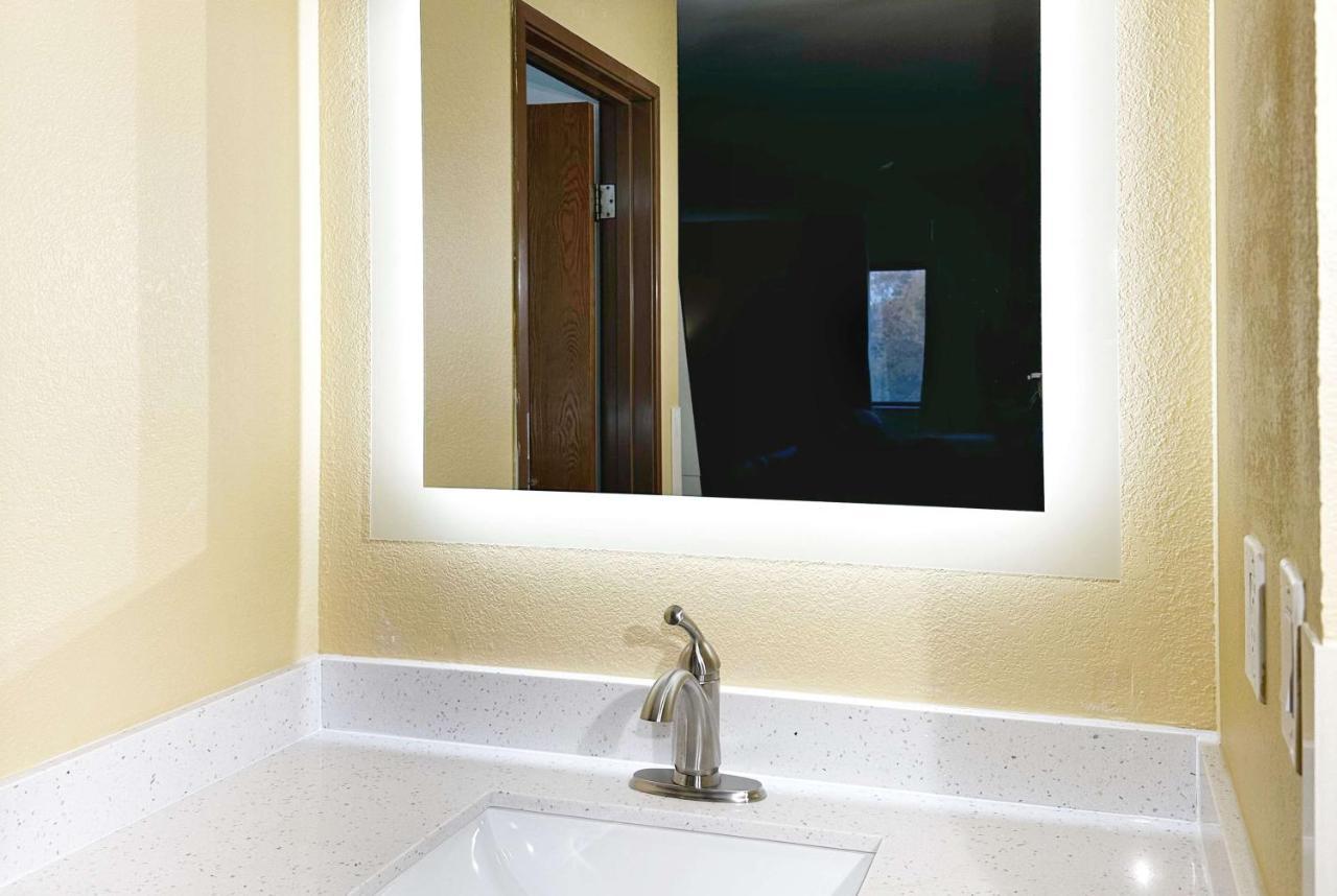 Super 8 By Wyndham Peoria Motel Ngoại thất bức ảnh