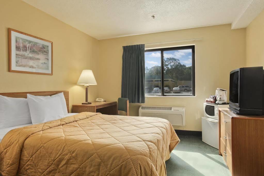 Super 8 By Wyndham Peoria Motel Ngoại thất bức ảnh