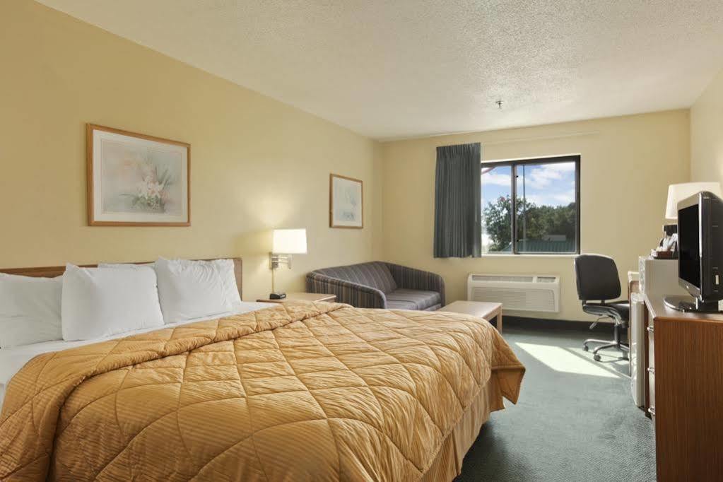 Super 8 By Wyndham Peoria Motel Ngoại thất bức ảnh